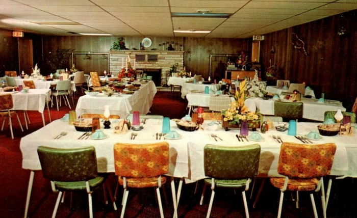 Judys Diner - Old Postcard (newer photo)